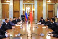 China, Russia vow to strengthen strategic ties