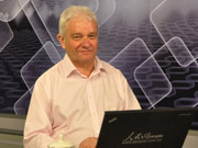 President of Royal Society Paul Nurse visits People’s Daily Online