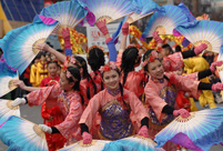 Highlights of Chinese New Year celebrations around the world 