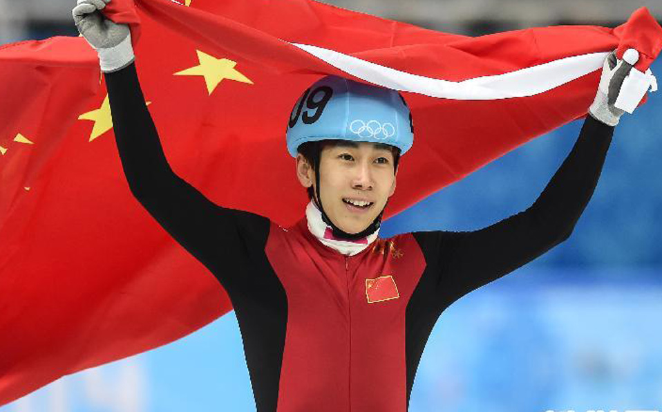 Short track speed skater Han awarded China's 1st medal in Sochi