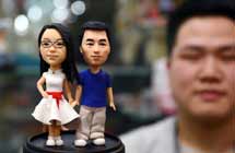 Dough figurines popular for Valentine's Day