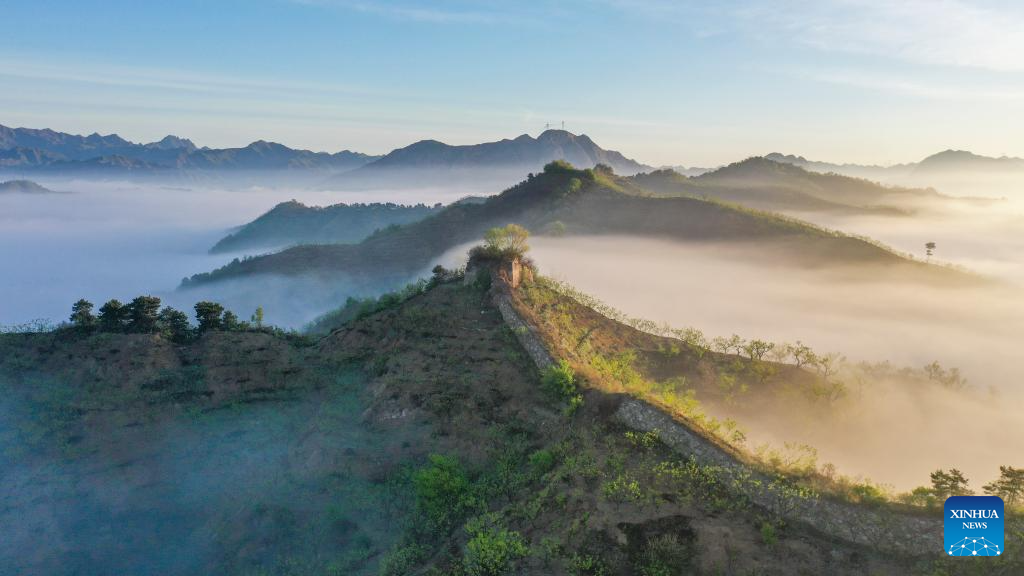 Scenery of Hongshankou Great Wall in north China